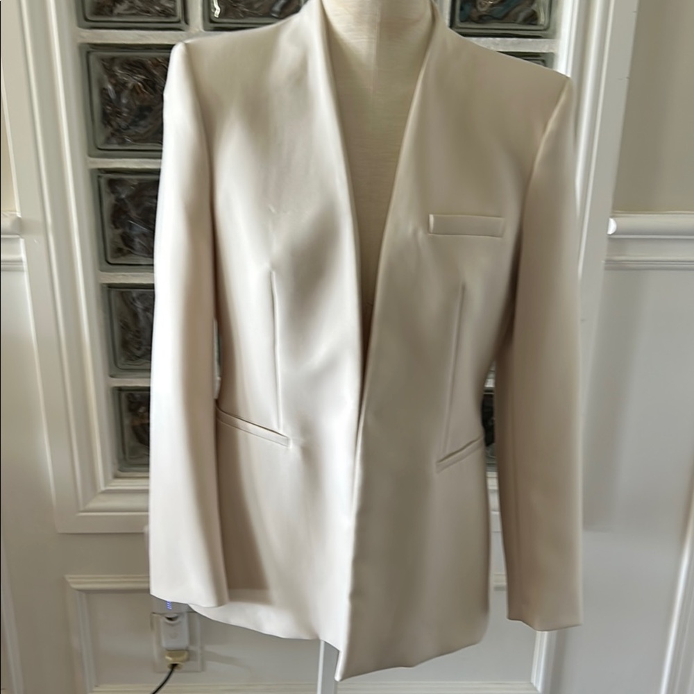 Zara Cream Blazer Modern Minimalist Design